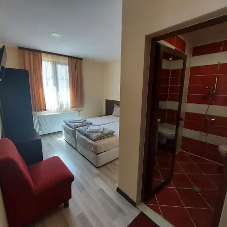 Pensjonat Sharkova House 2*