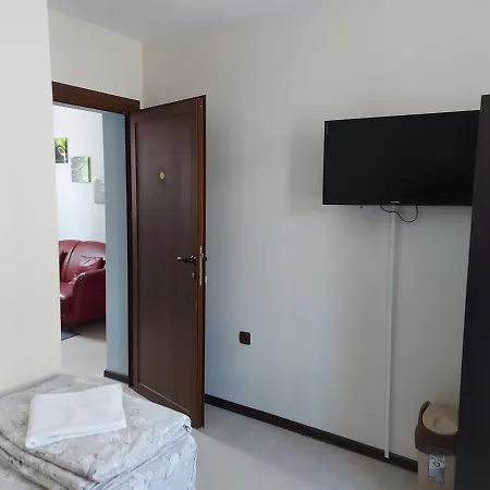 Sharkova House 2* 班斯科