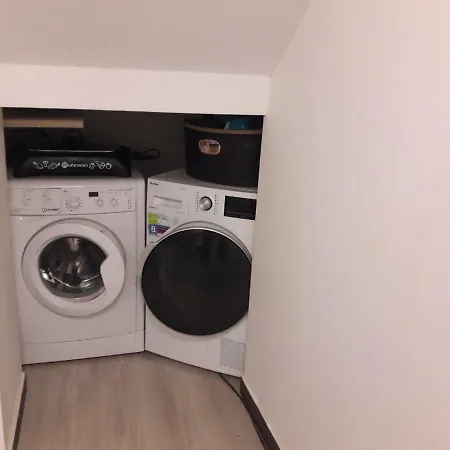 Sharkova House 2* 班斯科